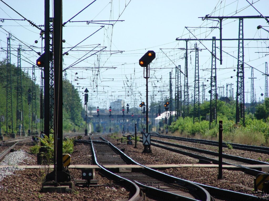 営業マンが実践すべき暑さ対策とは？